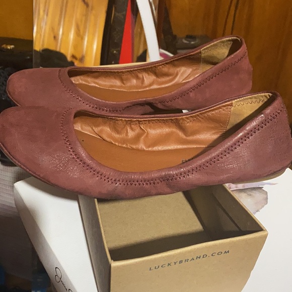 Shoes - Picture 3 of 3